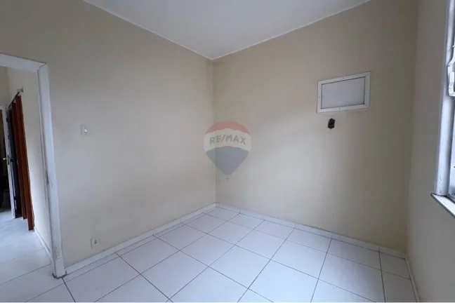Imagem Apartamento com 50m² e 2 quartos em Cascadura. Rio de Janeiro,
