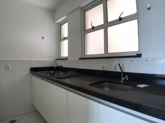 Imagem Apartamento no Edifício Santiago com 41m², possui 1 dormitório sendo suíte, cozinha planejada, 1...