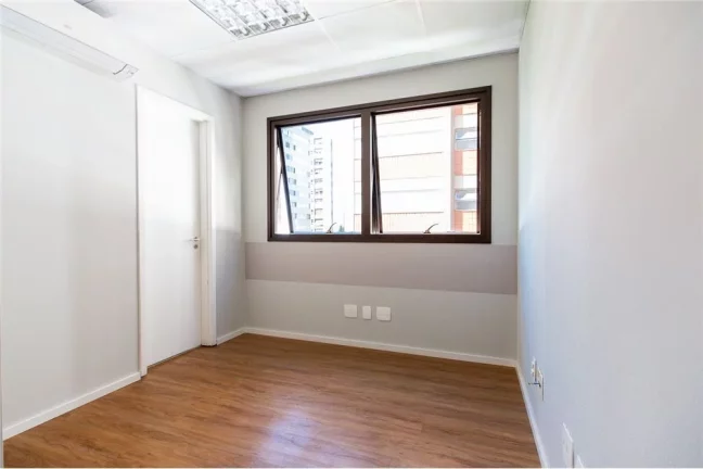 Imagem SALA COMERCIAL em São Paulo - SP, Consolação