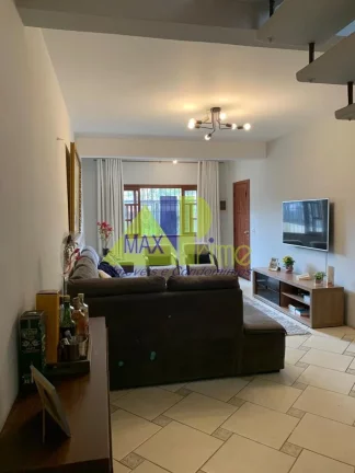 Imagem Imperdível: Casa à venda na Vila Amália, São Paulo-SP, com 3 quartos, 1 suíte, 2 banheiros e 3 vagas de garagem!