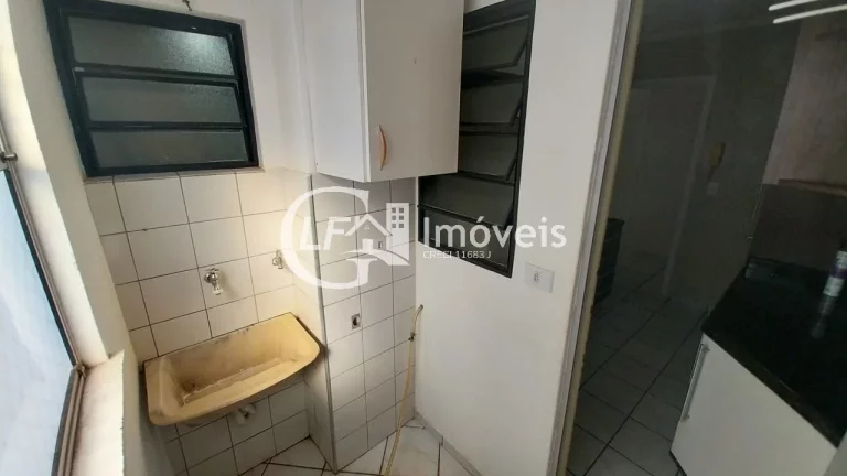 Imagem APARTAMENTO RICO EM ARMARIOS COM TRES QUARTOS