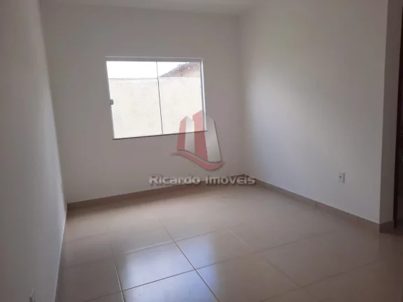 Imagem Casa Independente Linear c/ 100 m² à Venda na Vila do Peró