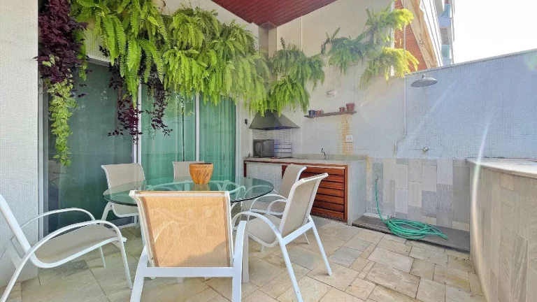 Imagem Luxuoso Aparthouse à Venda na Riviera de São Lourenço