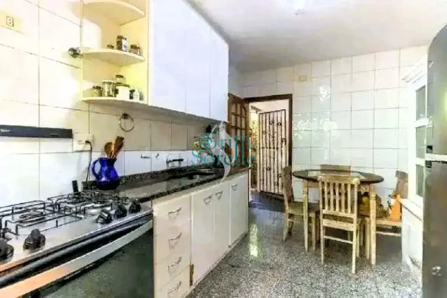 Imagem Casa Térrea à Venda em Vila Madalena - São Paulo/SP.