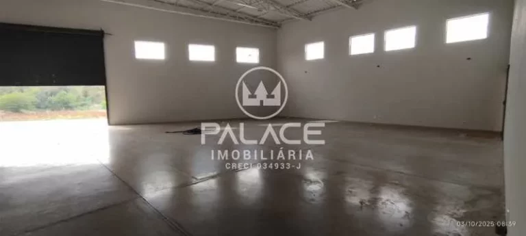 Imagem .Barracão Ótima Localização com 321,80 m²  Salão com area externa; Com 02 banheiros social; C...