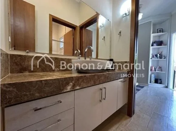 Imagem Esta casa é ideal para quem busca conforto e sofisticação em um espaço bem distribuído. Com 230...