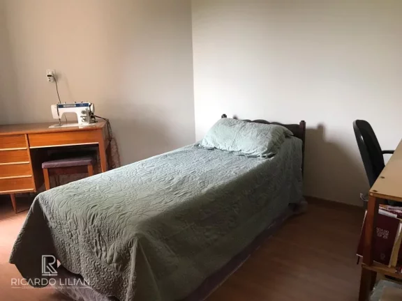 Imagem Amplo Apartamento de 3 Dormitórios com Sacada e Vagas Cobertas - Edifício Guarani, Vila Guarani - Jabaquara