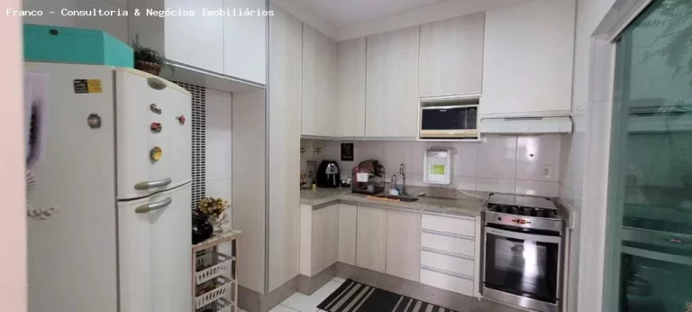 Imagem Sobrado em Condomínio para Venda em São Paulo, Vila Carrão, 3 dormitórios, 2 suítes, 4 banheiros, 2 vagas