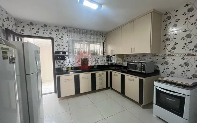 Imagem Casa a venda de 2 quartos com suítes em condomínio - Ogiva - Cabo Frio