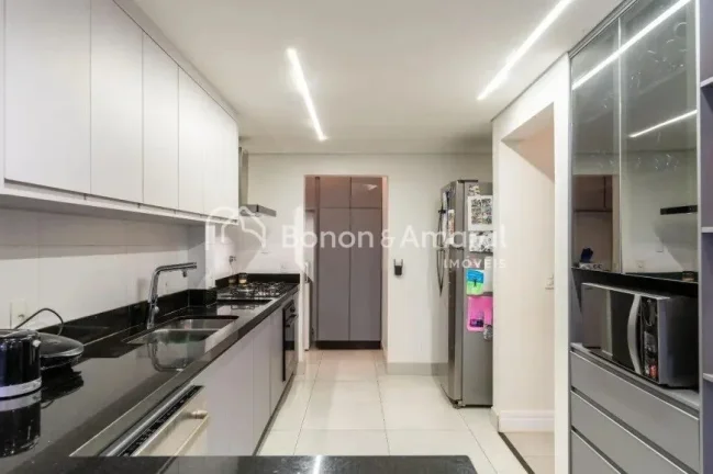 Imagem Casa à venda no condomínio Notre Dame, Campinas, em um ambiente tranquilo e exclusivo. Recentement...