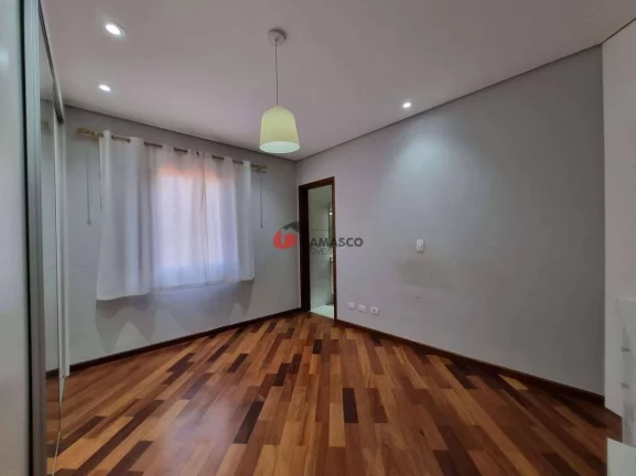 Imagem Sobrado à venda 3 Quartos, 3 Suites, 4 Vagas, 221M², Olímpico, São Caetano do Sul - SP