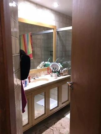 Imagem Apartamento à venda com 3 dormitórios, lareira e 1 vaga no Brooklin