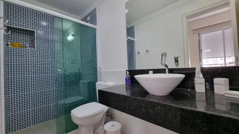 Imagem Apartamento com 3 dormitórios à venda, 90 m² - Pitangueiras - Guarujá/SP