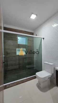 Imagem Destaques do imóvel:

-  03 dormitórios amplos (sendo 01 suíte)

-  Sala de estar com sanca em LE...