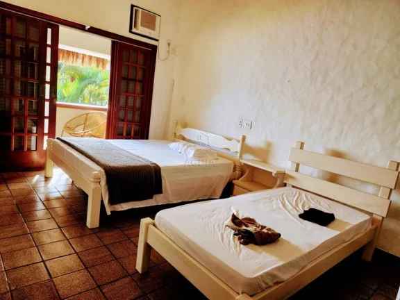 Imagem Casa pé na areia na enseada