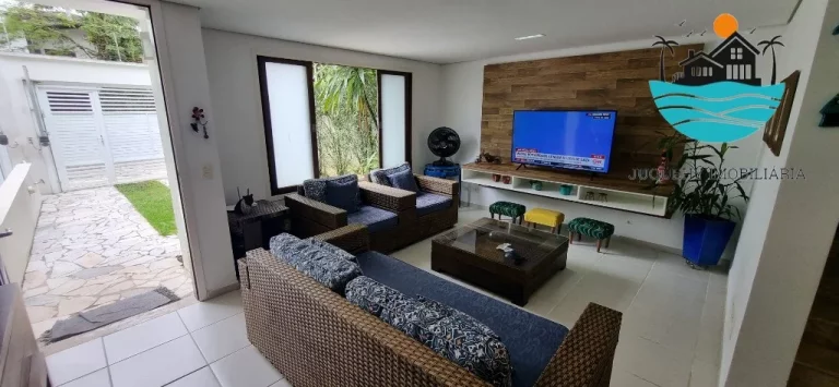 Imagem Casa Aluguel Juquehy com, 4 dormitórios, 3 suítes, acomodação para 10-12 pessoas e a 150m da praia | Juquehy Imobiliária