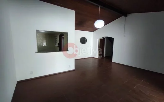 Imagem Casa a venda no Village do Sol I com 4 quartos - Palmeiras - Cabo Frio
