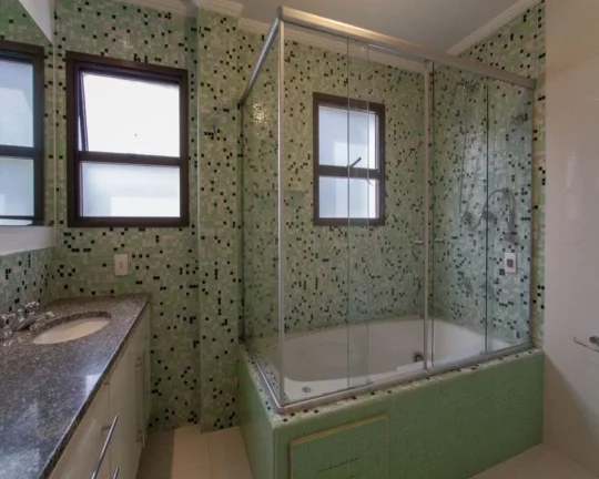 Imagem Apartamento duplex, living com lareira e tacos, terraço, lavabo, escritório, 03 dormitórios sendo...