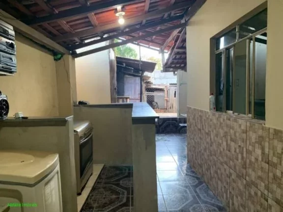 Imagem *OPORTUNIDADE DE NEGÓCIO!!!

*CASA CONSTITUÍDA POR 2 QUARTOS, SALA, COZINHA, BANHEIRO, ÁREA DE SE...