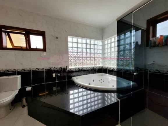 Imagem Linda casa de campo dentro de condomínio
