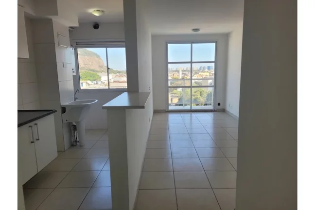 Imagem Apartamento 2 quartos, 1 suíte, em condomínio clube no Anil