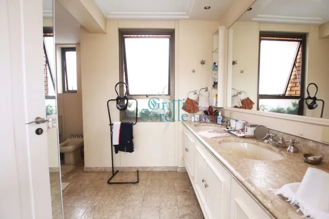Imagem Cobertura Duplex à Venda em Cerqueira César - São Paulo - SP.