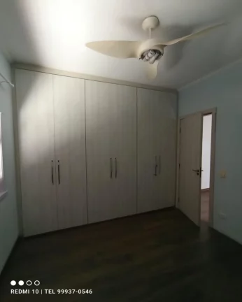 Imagem Alugo casa em condomínio 04 dor