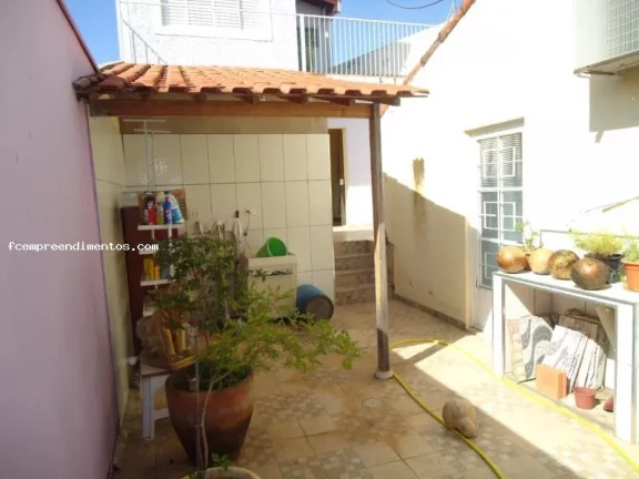 Imagem Sobrado para Venda em Limeira, Vila Castelar, 5 dormitórios, 3 banheiros, 1 vaga