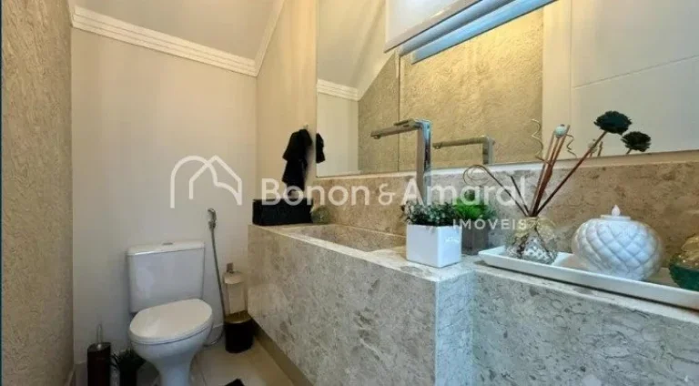 Imagem Campinas, próxima ao Alphaville. Com 340m² de área construída, esta casa oferece uma combinaçã...