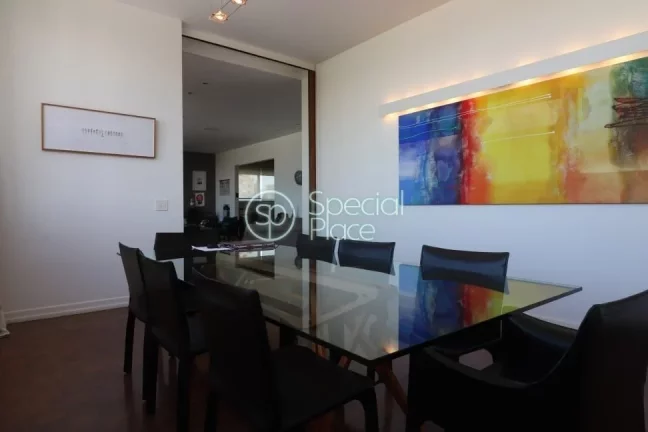 Imagem Lindo e super espaçoso. Imóvel ideal para quem precisa de espaço, iluminação e ventilação nat...