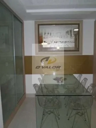 Imagem Vendo apto de luxo, com moveis planejados e vista definitiva para o mar, com 201 m2, varanda, 4 suítes e DCE