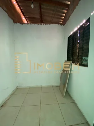 Imagem Casa à venda em Sinop-MT, Jardim Maria Carolina: 2 quartos, 1 suíte, 1 sala, 2 banheiros, 3 vagas de garagem, 102m².
