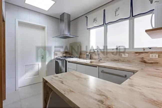 Imagem Apartamento de alto padrão com 4 quartos e 4 vagas no Jardim Paulista, São Paulo-SP - 266m² - Venda ou Locação!
