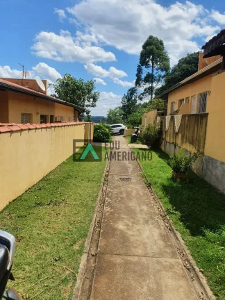 Imagem Casa térrea à venda em condomínio village no bairro Caetetuba.
