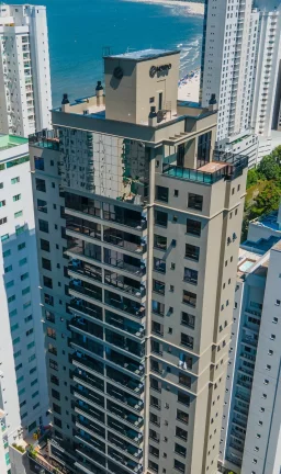 Imagem Cobertura com 4 dormitórios à venda sendo 4 suítes, 296.2 m² por - R$ 10.450.000,00 - Pioneiros - Bal. Camboriú/SC