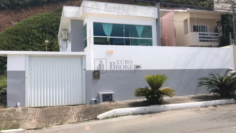 Imagem Ótima casa com 4 dormitórios na Praia dos Amores