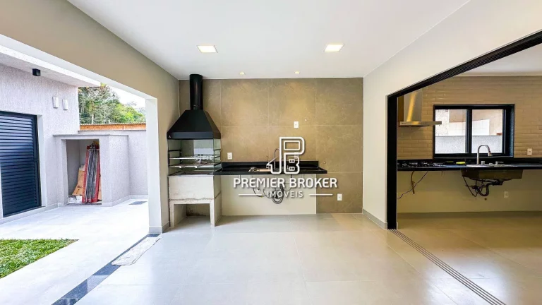 Imagem Casa com 3 dormitórios à venda, 200 m² por R$ 1.490.000,00 - Vale do Paraíso - Teresópolis/RJ