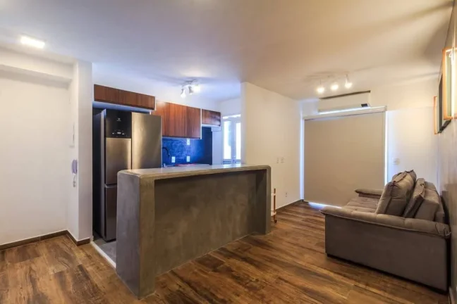 Imagem Apartamento Vila Ipojuca - 75M², 2 Dorms, 1 Suíte, 2 Vagas, Varanda.