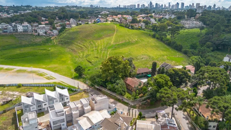 Imagem Terreno Campo Comprido Pronto para construir!