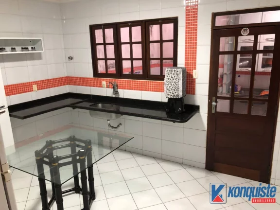 Imagem VENDO CASA DE 7/4 SENDO TRÊS COM SUÍTE NA CIDADE NOVA