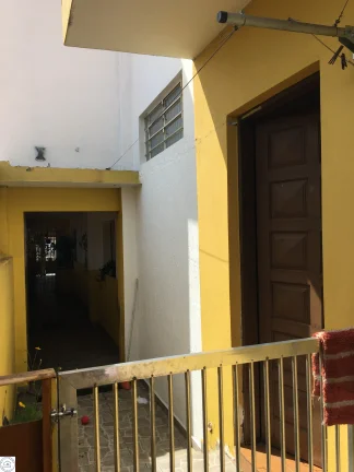 Imagem Excelente casa localizada no centro de Caieiras, imóvel pronto e comporta até 02 famílias com total conforto e segurança.