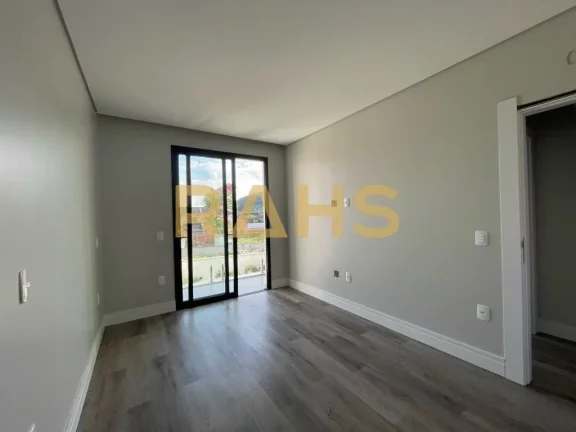 Imagem Excelente sobrado geminado novo localizado no bairro Santo Antônio em Joinville, bem próximo a Cas...