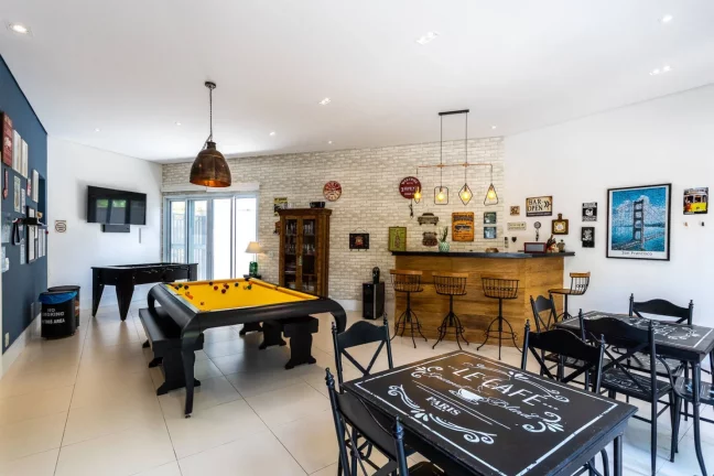 Imagem Casa Alto Padrão Linda no Resid. 12, 1100m², 4 amplas suítes