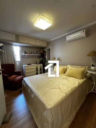 Imagem Apartamento | Ponta Verde | 3 Suítes | 121M2 | Reformado | Nascente | Varanda | 3 Vagas
