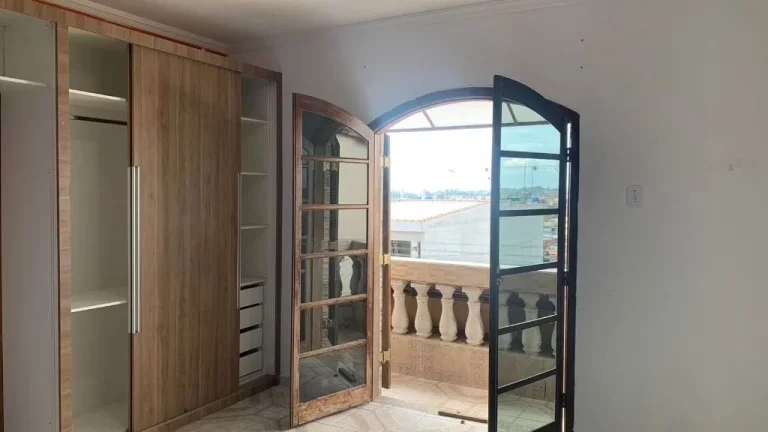 Imagem Sobrado com 3 dormitórios à venda, 150 m² por R$ 370.000,00 - Jardim Varan - Suzano/SP