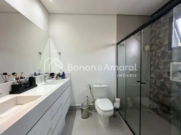 Imagem Sobrado à venda com 220m² de área privativa em um terreno de 330m², por R$ 2.020.000,00, no Cond...