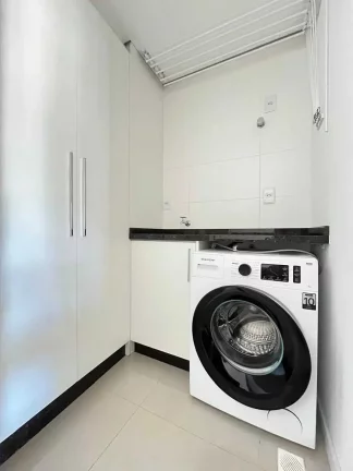 Imagem Studio mobiliado com 1 dormitórios sendo 1 banheiro e 1 vagas de garagem em Itajaí