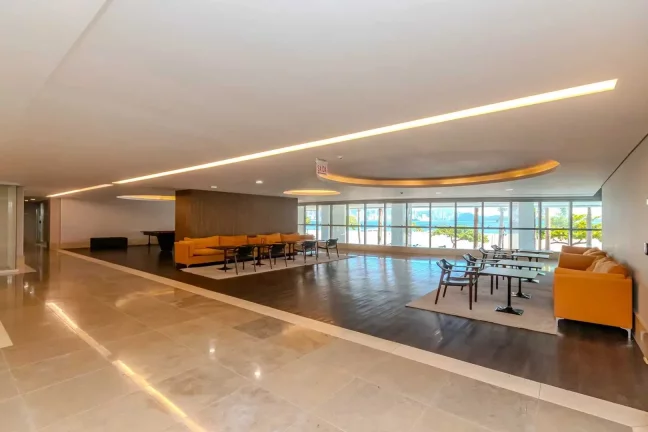 Imagem Apartamento frente mar com 4 suítes e 4 vagas de garagem em Balneário Camboriú