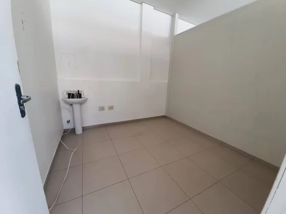 Imagem Conjunto de Salas Comerciais para locação no Centro em Campinas