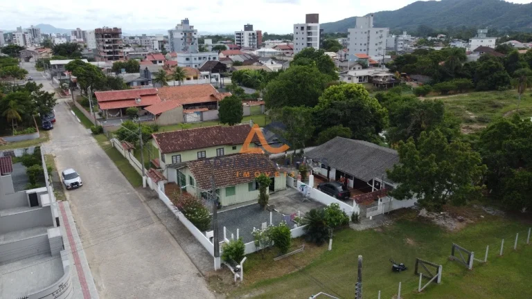 Imagem Terreno à venda com 520 m² (26 x 20 metros), localizado na Praia de Gravatá, Navegantes, em região com excelente potencial de valorização a venda com